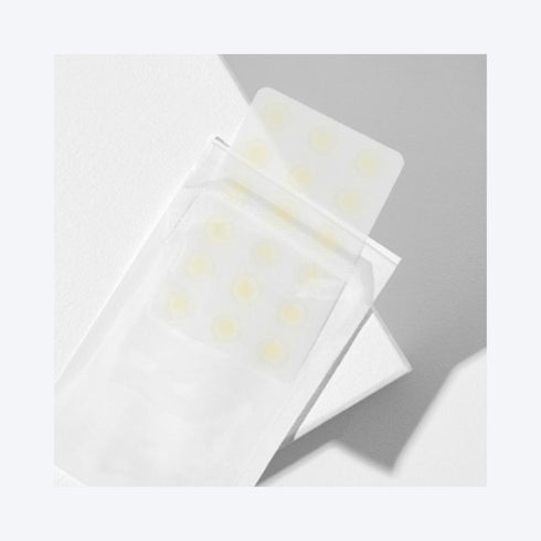 Tratamente locale rapide și invizibile – plasturii Clear Fit Master Patch de la COSRX sigilează coșurile și absorb impuritățile. Ideal pentru pielea sensibilă. wowskin.ro